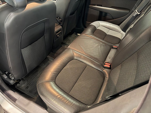 Volvo V70 13 of 19