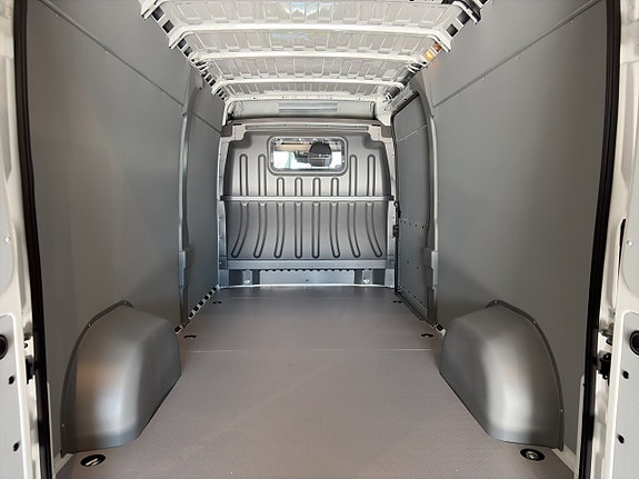 Peugeot Boxer 14 of 14
