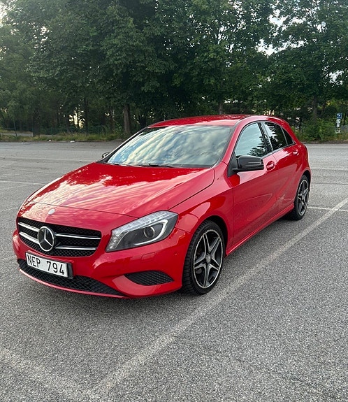 Mercedes-Benz A180 2 of 10
