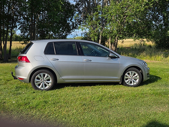 Volkswagen Golf VII 4 of 5