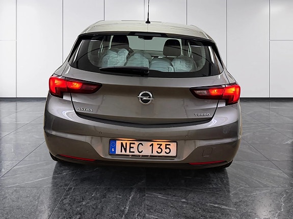 Opel Astra 8 of 16