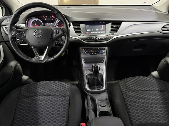 Opel Astra 10 of 16