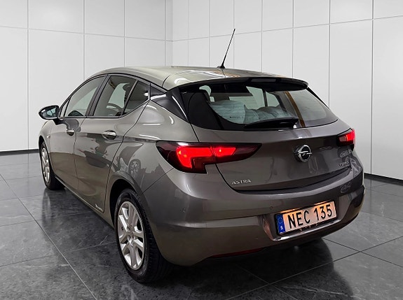 Opel Astra 4 of 5