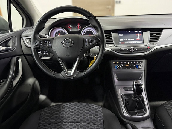 Opel Astra 12 of 16