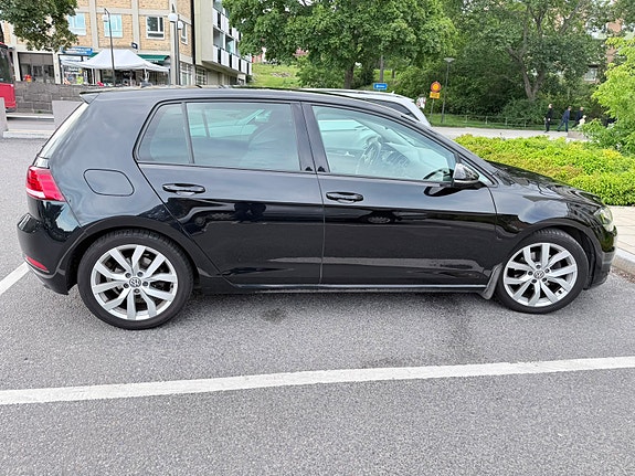 Volkswagen Golf VII 4 of 5