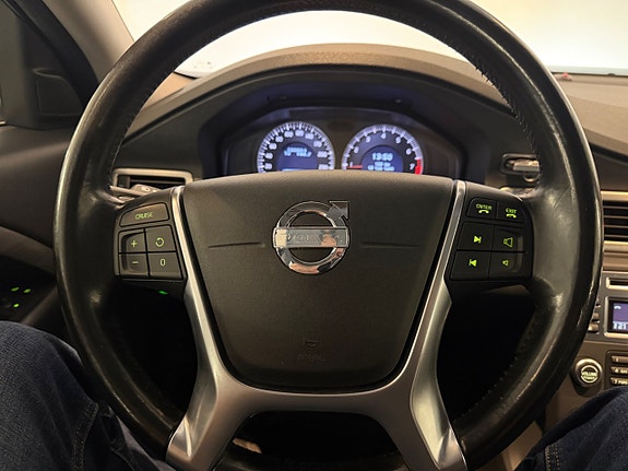 Volvo V70 14 of 16