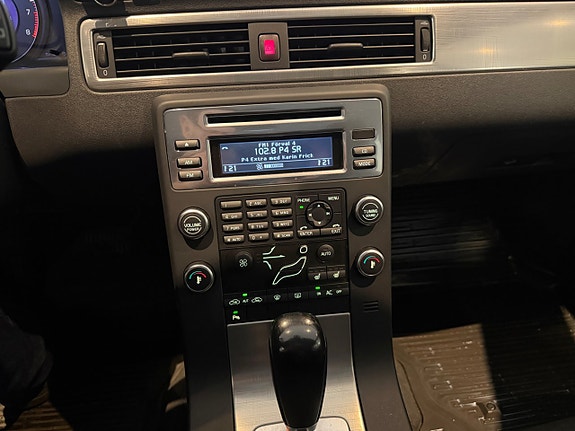 Volvo V70 15 of 16
