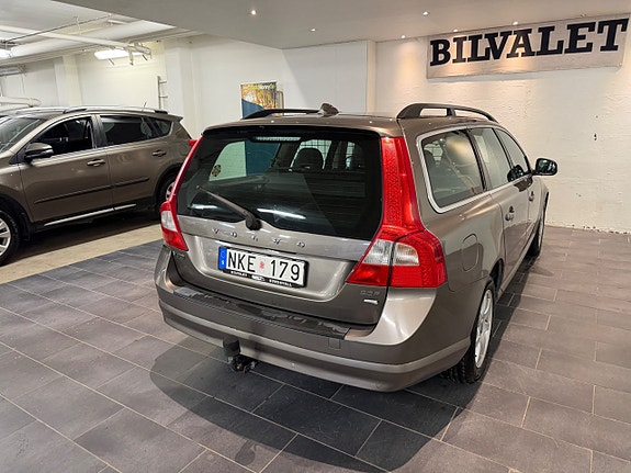 Volvo V70 5 of 5