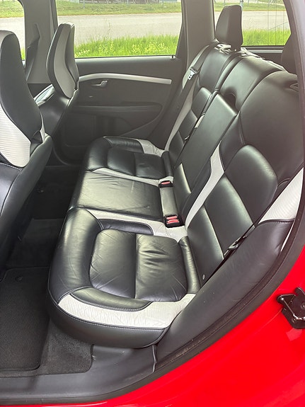 Volvo V70 5 of 5