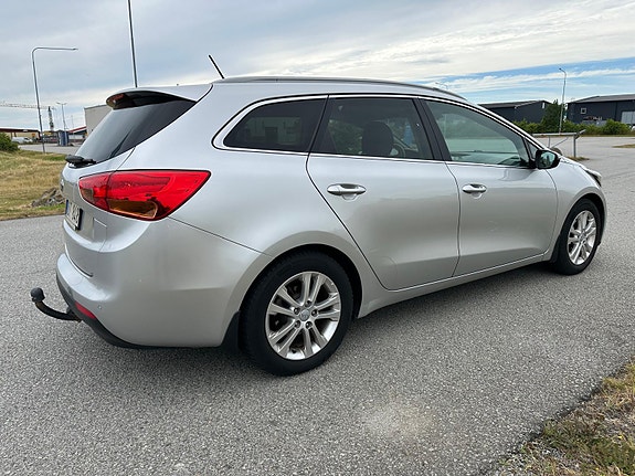 Kia Ceed 3 of 5