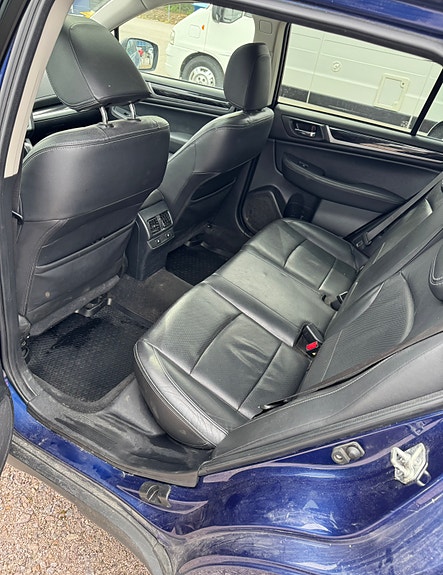 Subaru Outback 6 of 8