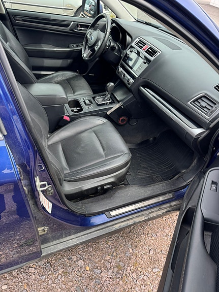 Subaru Outback 7 of 8