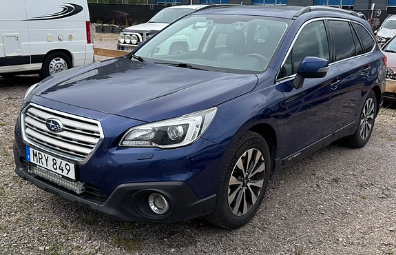 Subaru Outback 2 of 5