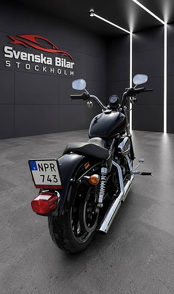 Harley-Davidson Superlow Evolution V-Twin 883 cc 4 of 5