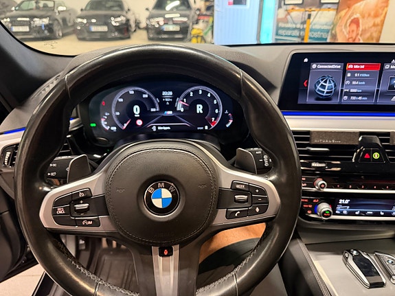BMW 530i 25 of 30