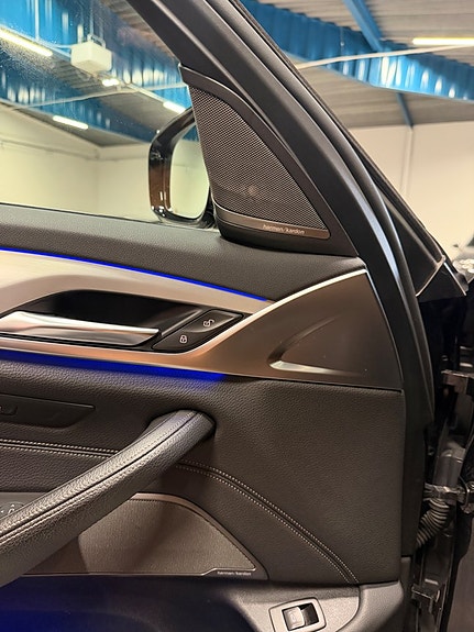 BMW 530i 22 of 30