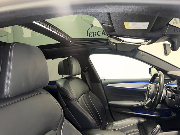 BMW 530i 11 of 30
