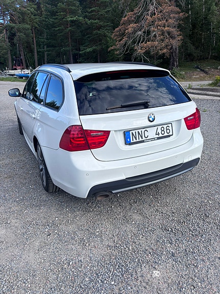 BMW 320d 5 of 5