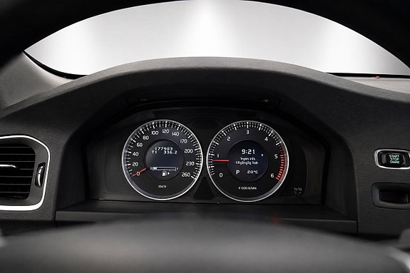 Volvo S60 13 of 20