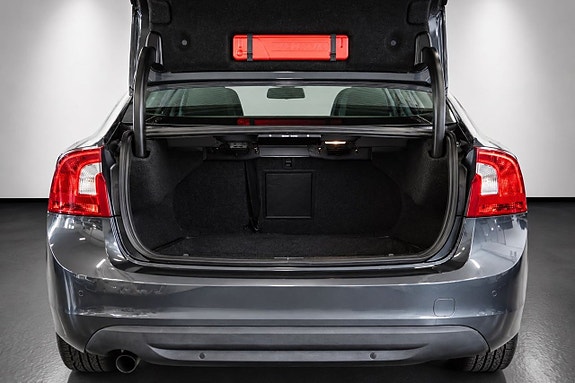 Volvo S60 5 of 5