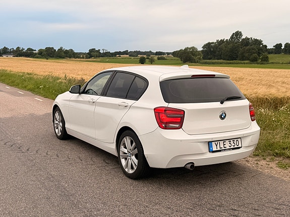 BMW 116d 2 of 4