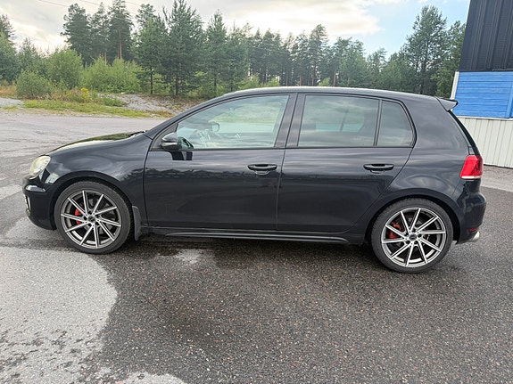 Volkswagen Golf VI 9 of 11