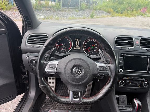 Volkswagen Golf VI 5 of 5