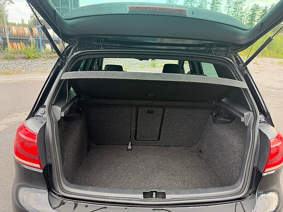 Volkswagen Golf VI 10 of 11