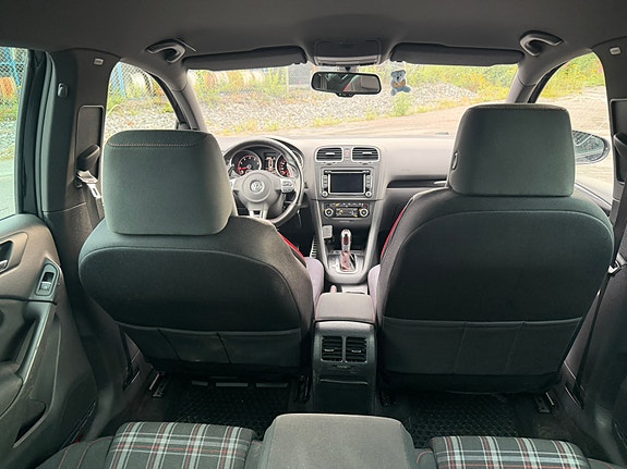 Volkswagen Golf VI 8 of 11