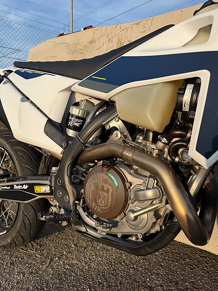 Husqvarna FE 450 6 of 6