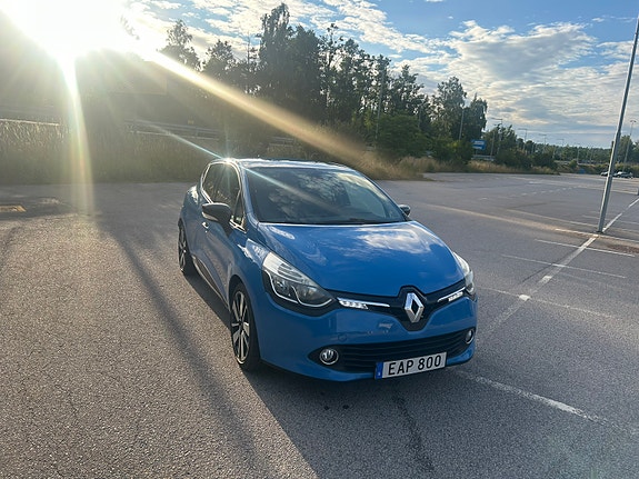 Renault Clio 2 of 5