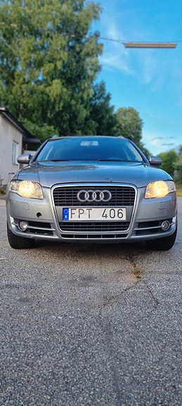 Audi A4 4 of 5