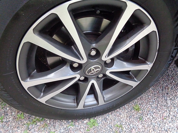 Toyota Avensis 10 of 30