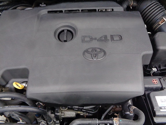 Toyota Avensis 24 of 30