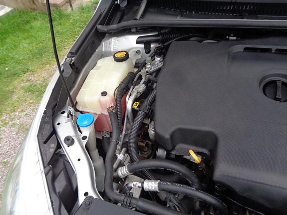 Toyota Avensis 25 of 30