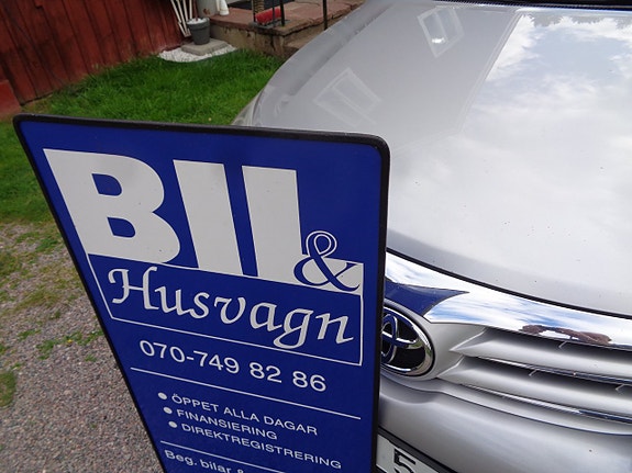 Toyota Avensis 4 of 30