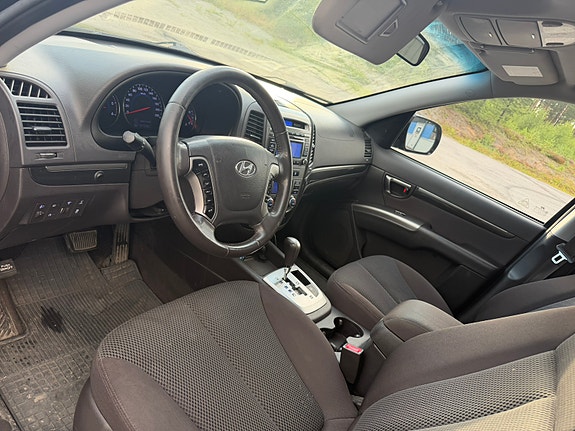 Hyundai Santa Fe 3 of 11
