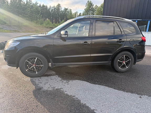 Hyundai Santa Fe 8 of 11