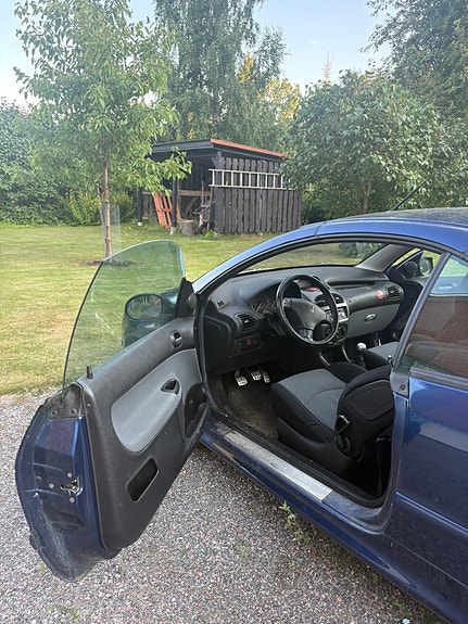 Peugeot 206 CC 9 of 14