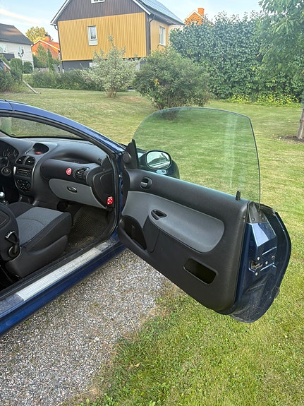 Peugeot 206 CC 12 of 14