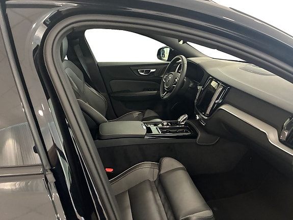 Volvo V60 5 of 5