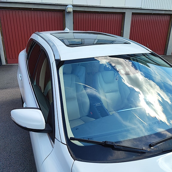 Volvo XC60 4 of 5