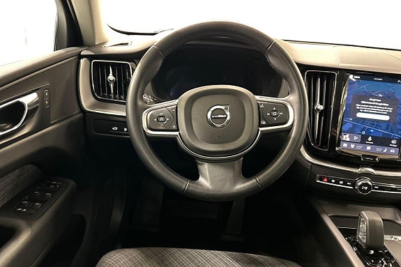 Volvo XC60 20 of 30
