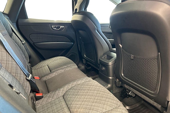 Volvo XC60 21 of 30