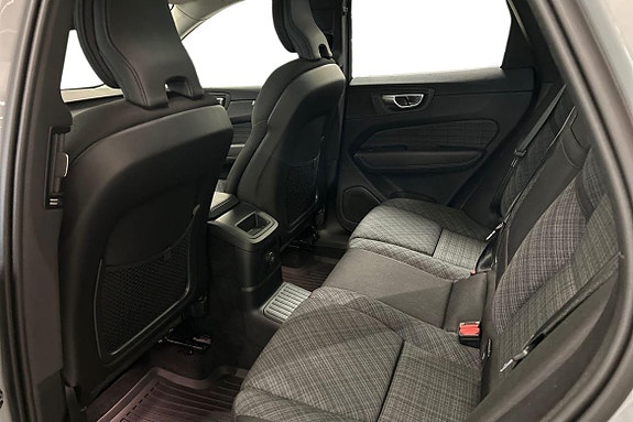 Volvo XC60 24 of 30
