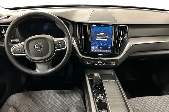 Volvo XC60 17 of 30