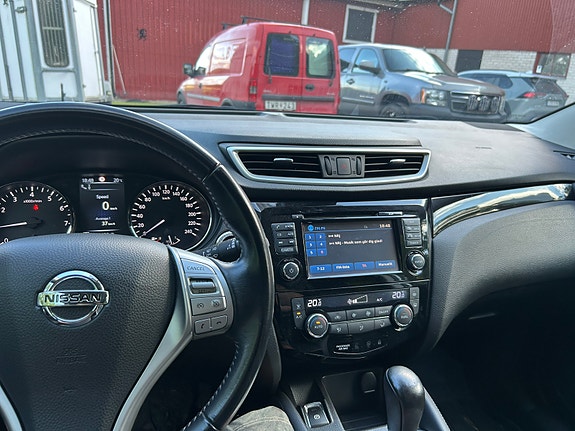 Nissan Qashqai 3 of 5