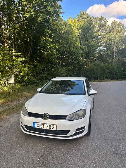 Volkswagen Golf VII 5 of 5