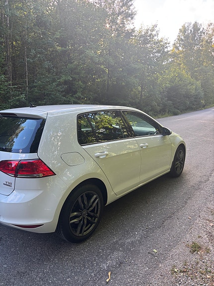 Volkswagen Golf VII 3 of 5