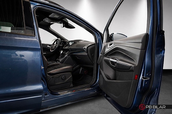 Ford Kuga 14 of 28